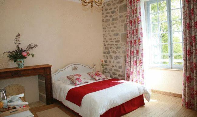 Domaine Saint-Roch Hotel Spa Salzuit Pokoj fotografie